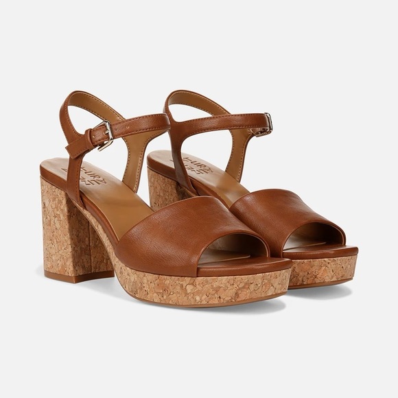 NWT Naturalizer Lilly Sandal - Picture 1 of 9